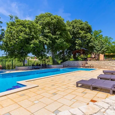 Universe Апартаменти *