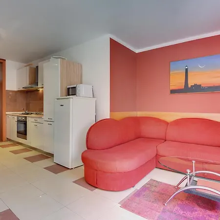 Universe Apartment Pula